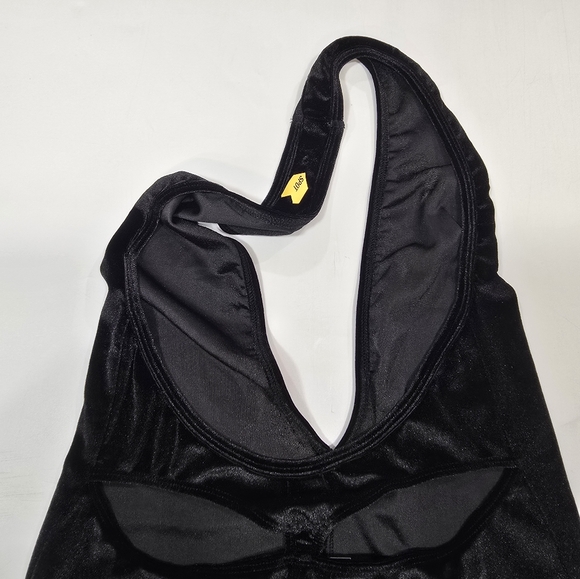 AMOR MIA Iman Midnight Velvet Jumpsuit in Black - Picture 13 of 15